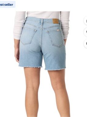 Levi’s Strauss Relaxed Mid Thigh Denim Women's Shorts - High-Rise size 4 NWT